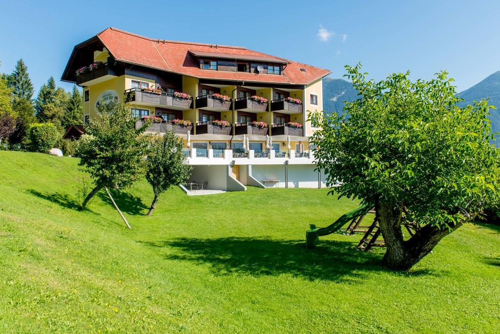 Panoramahotel Hauserhof Хермагор Екстериор снимка