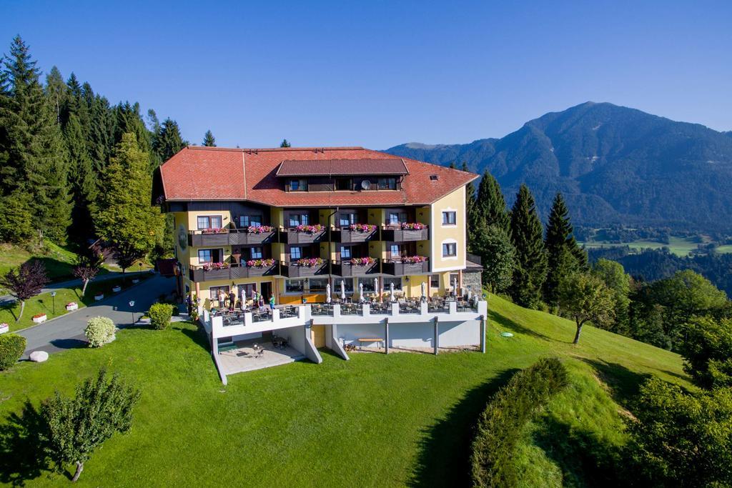 Panoramahotel Hauserhof Хермагор Екстериор снимка